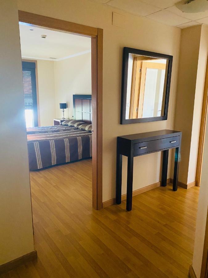 Hotel Av Apartamentos Lobios Bagian luar foto